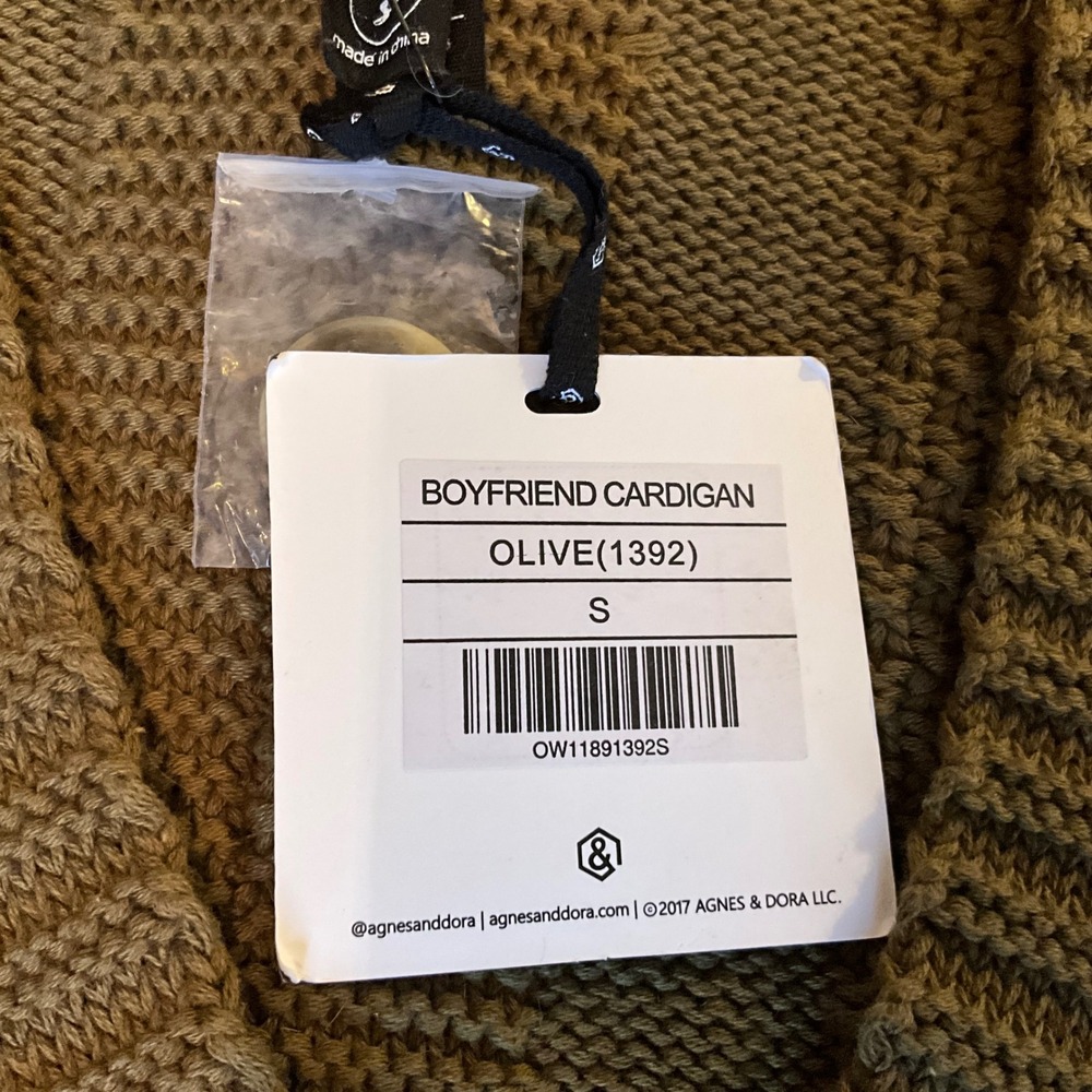 Agnes & Dora Boyfriend Cardigan Olive Green Cable Knit V Neck Pockets S NWT - Picture 6 of 10